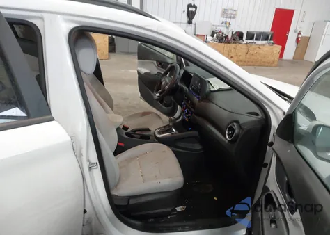 2022 Hyundai Kona Sel z USA, uszkodzony, nr VIN KM8K6CAB0NU921641